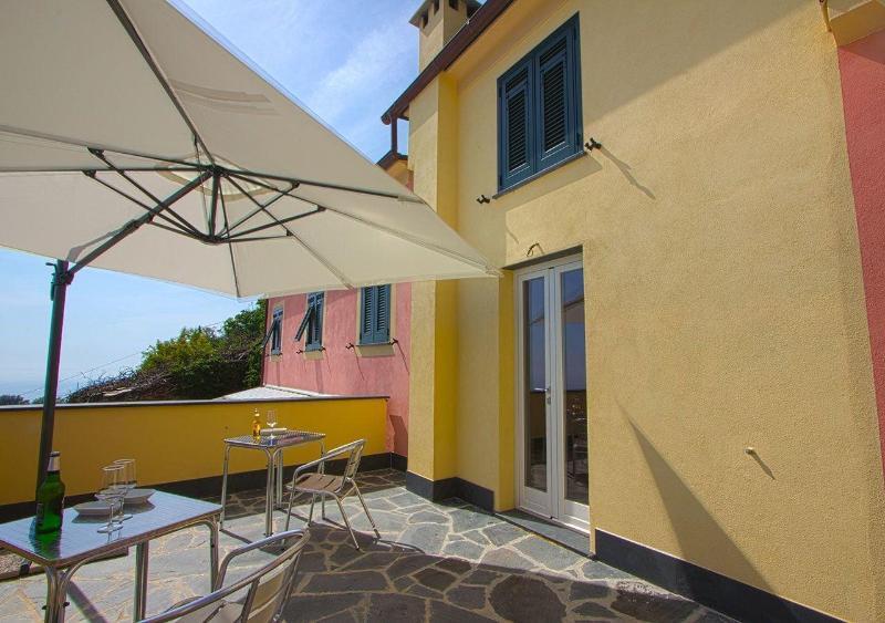 Oltremare Guest House Lavagna Exterior photo